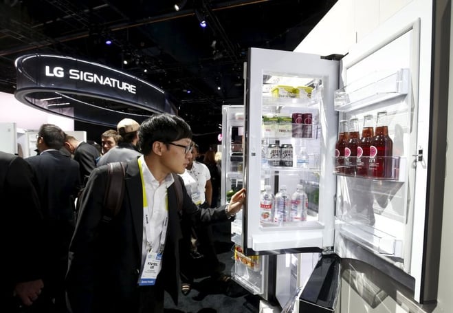 Serve Drinks at Your Booth to Start Conversations with Prospects